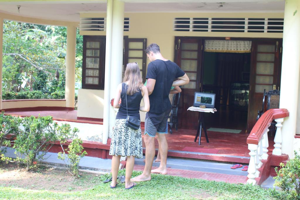 Abberny Villa Midigama Timur Ruang foto